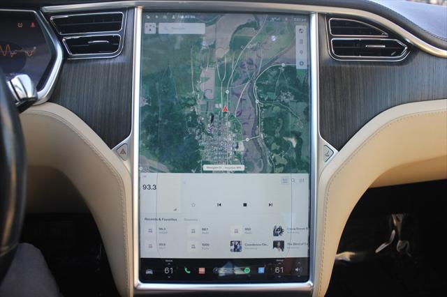 2013 Tesla Model S BASE