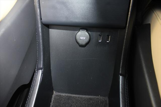 2013 Tesla Model S BASE