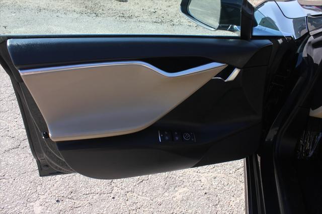 2013 Tesla Model S BASE
