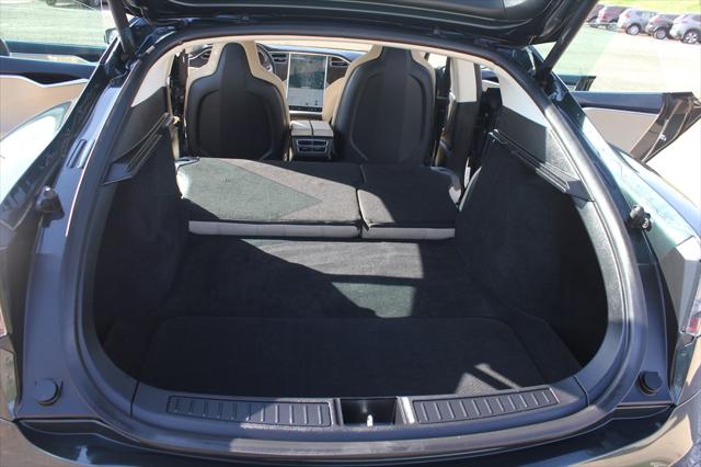 2013 Tesla Model S BASE