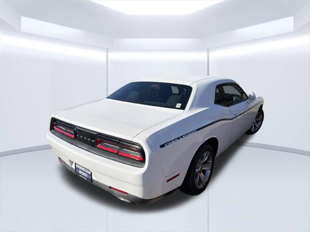 2017 Dodge Challenger SXT