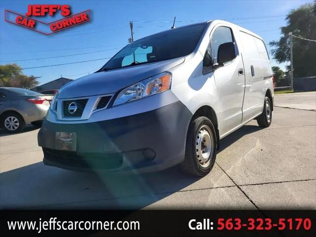 2017 Nissan NV200 S for sale in Davenport, IA