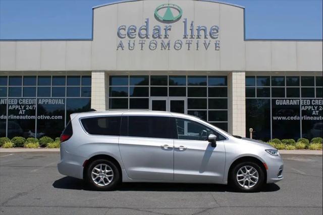 2023 Chrysler Pacifica Touring L for sale in Spout Spring, VA