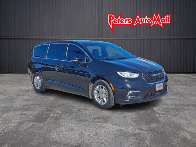 2025 Chrysler Pacifica Select for sale in High Point, NC