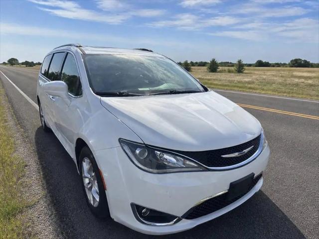 2017 Chrysler Pacifica Touring-L Plus for sale in Machesney Park, IL