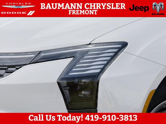2027 Chrysler Pacifica Select