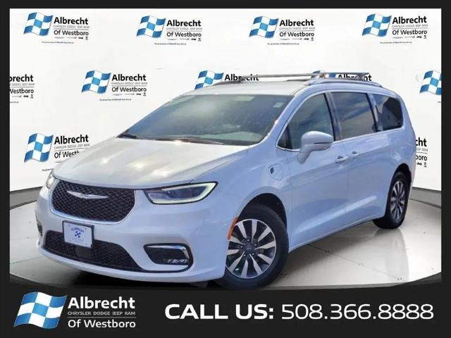 2021 Chrysler Pacifica Hybrid Touring L for sale in Westborough, MA