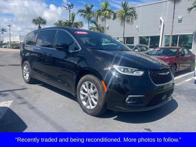 2025 Chrysler Pacifica Select for sale in Delray Beach, FL
