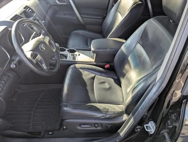 2013 Toyota Highlander SE V6