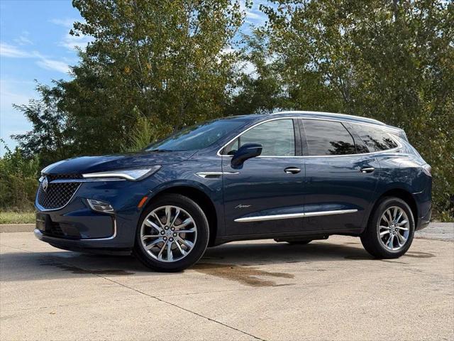 2024 Buick Enclave Avenir FWD for sale in Peoria, IL