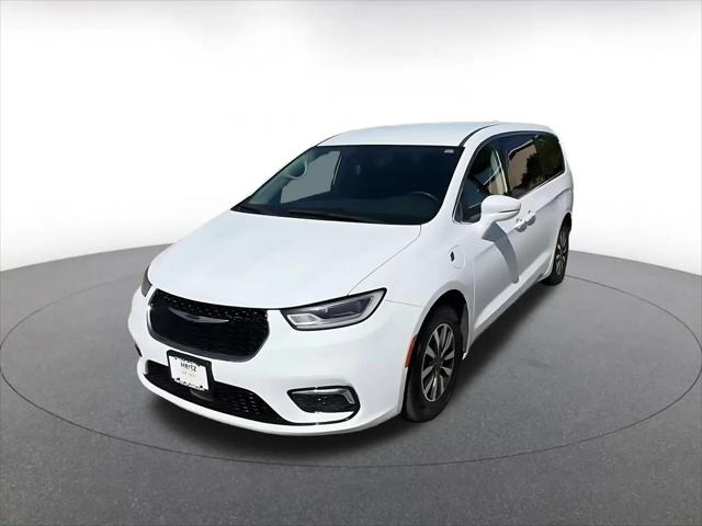 2022 Chrysler Pacifica Hybrid Touring L