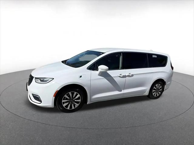 2022 Chrysler Pacifica Hybrid Touring L
