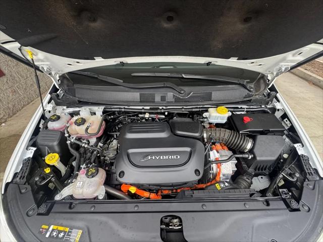 2022 Chrysler Pacifica Hybrid Touring L