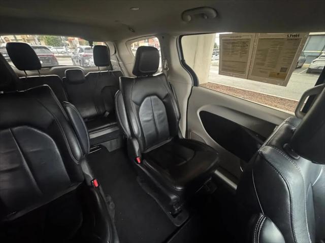 2022 Chrysler Pacifica Hybrid Touring L