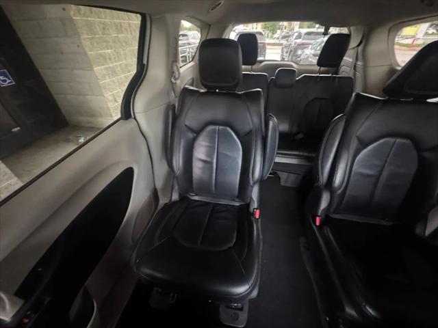 2022 Chrysler Pacifica Hybrid Touring L