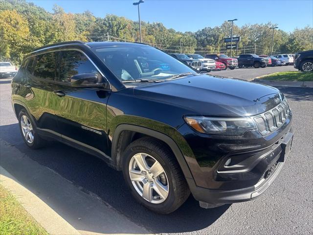 2022 Jeep Compass Latitude FWD