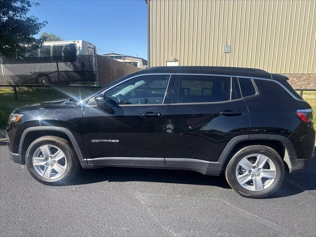 2022 Jeep Compass Latitude FWD