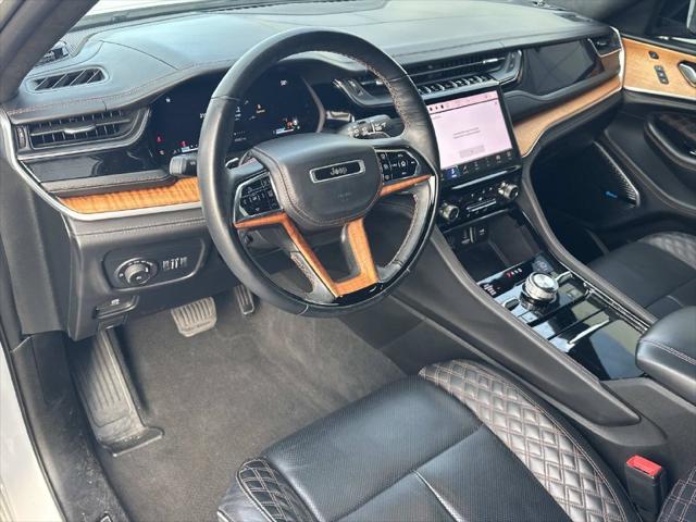 2022 Jeep Grand Cherokee Summit Reserve 4x4 2022 Jeep Grand Cherokee Summit Reserve 4x4