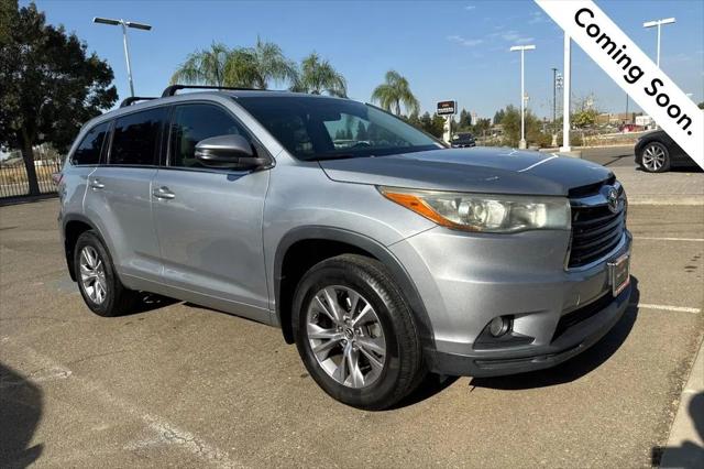 2016 Toyota Highlander LE Plus V6 for sale in Madera, CA