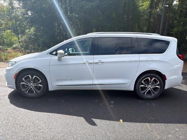 2022 Chrysler Pacifica Pinnacle AWD