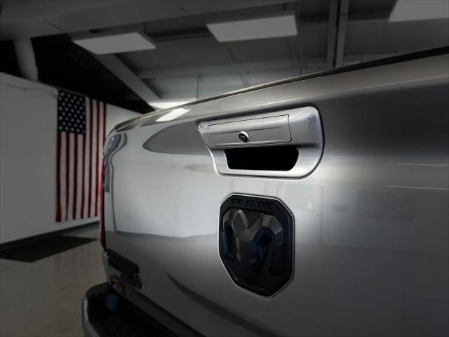 2021 Ram 1500 Big Horn Crew Cab 4x4 57 Box