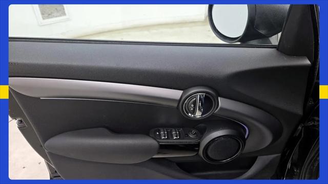 2022 MINI Hardtop Cooper