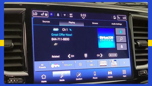 2025 Chrysler Pacifica Select