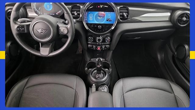 2022 MINI Hardtop Cooper