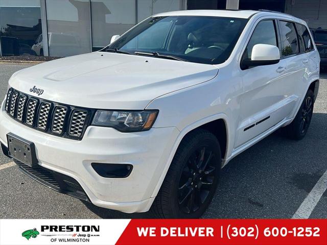 2017 Jeep Grand Cherokee Altitude 4x4 2017 Jeep Grand Cherokee Altitude 4x4