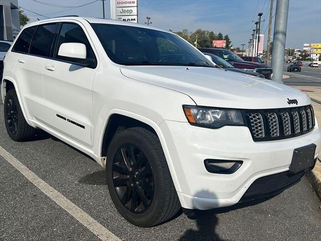 2017 Jeep Grand Cherokee Altitude 4x4 2017 Jeep Grand Cherokee Altitude 4x4