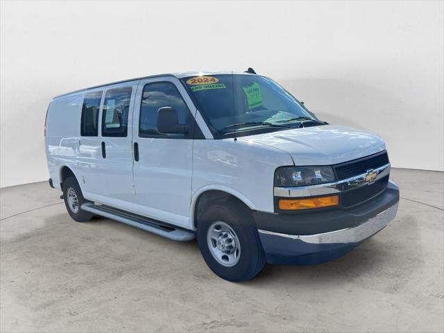 2024 Chevrolet Express Cargo RWD 2500 Regular Wheelbase WT 2024 Chevrolet Express Cargo RWD 2500 Regular Wheelbase WT
