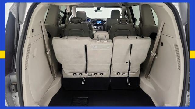 2021 Chrysler Voyager LXI