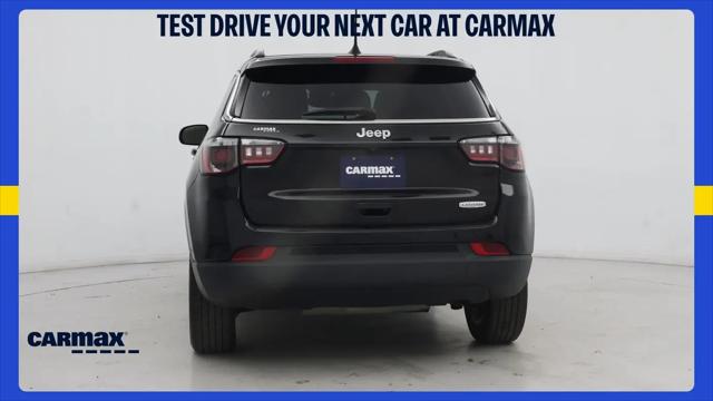 2022 Jeep Compass Latitude FWD