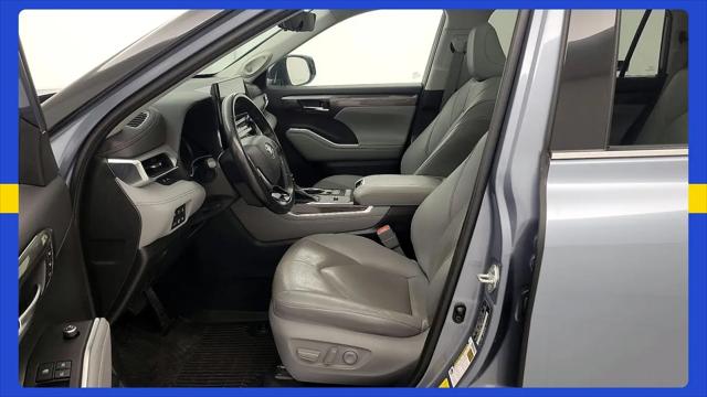2021 Toyota Highlander Hybrid Platinum