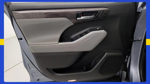 2021 Toyota Highlander Hybrid Platinum