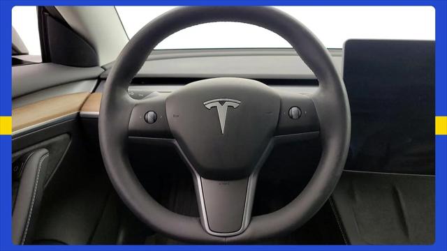 2021 Tesla Model 3 Standard Range Plus Rear-Wheel Drive