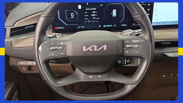 2024 Kia EV9 Land