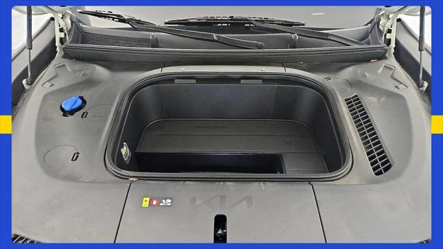 2024 Kia EV9 Land