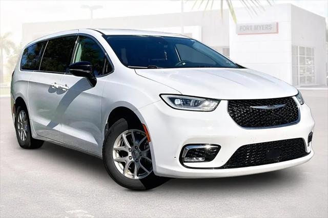 2024 Chrysler Pacifica Touring L for sale in Fort Myers, FL