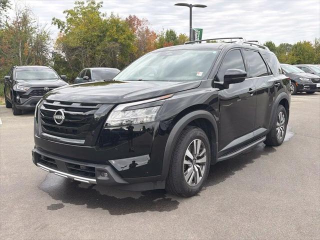 2022 Nissan Pathfinder SL 4WD for sale in Fort Wayne, IN