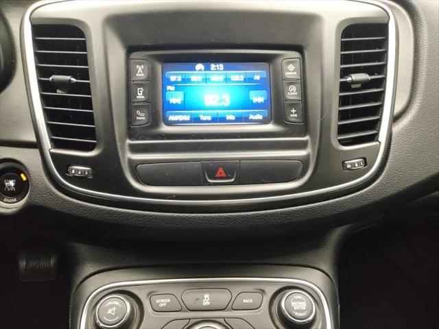 2016 Chrysler 200 Limited