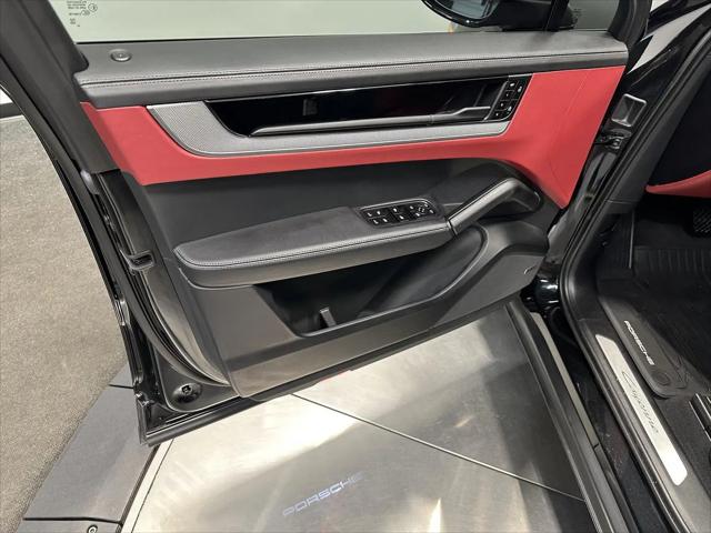 2025 Porsche Cayenne Cayenne