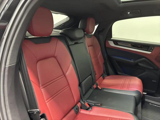 2025 Porsche Cayenne Cayenne