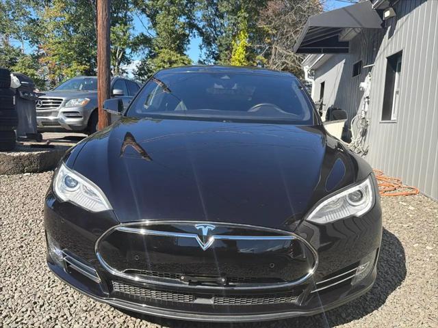 2015 Tesla Model S 85D