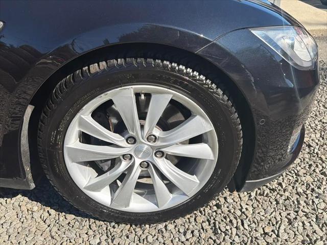 2015 Tesla Model S 85D