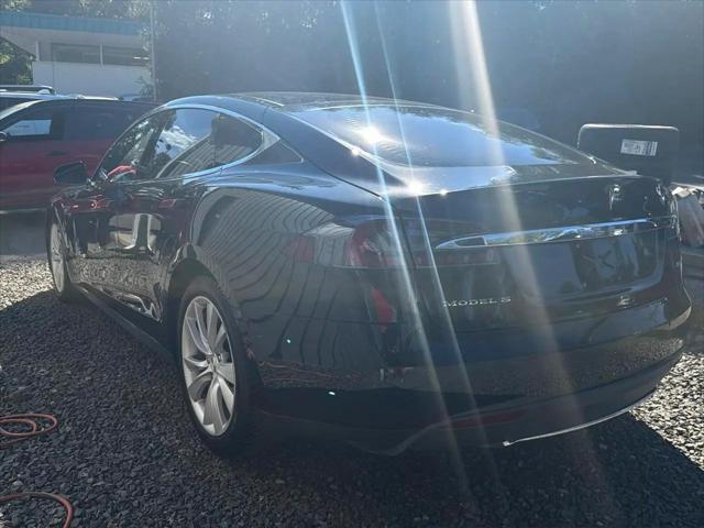 2015 Tesla Model S 85D