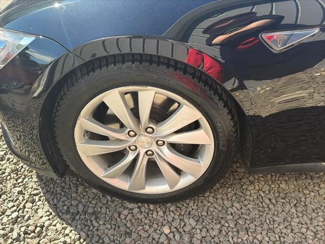 2015 Tesla Model S 85D