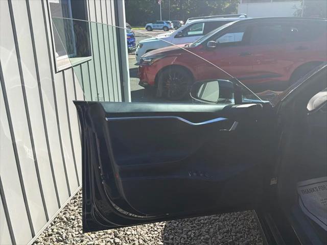 2015 Tesla Model S 85D