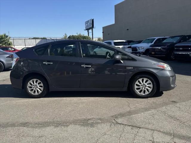 2014 Toyota Prius Plug-In Plug-in Hybrid