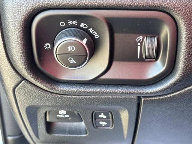 2024 Ram 1500 Big Horn Crew Cab 4x2 57 Box